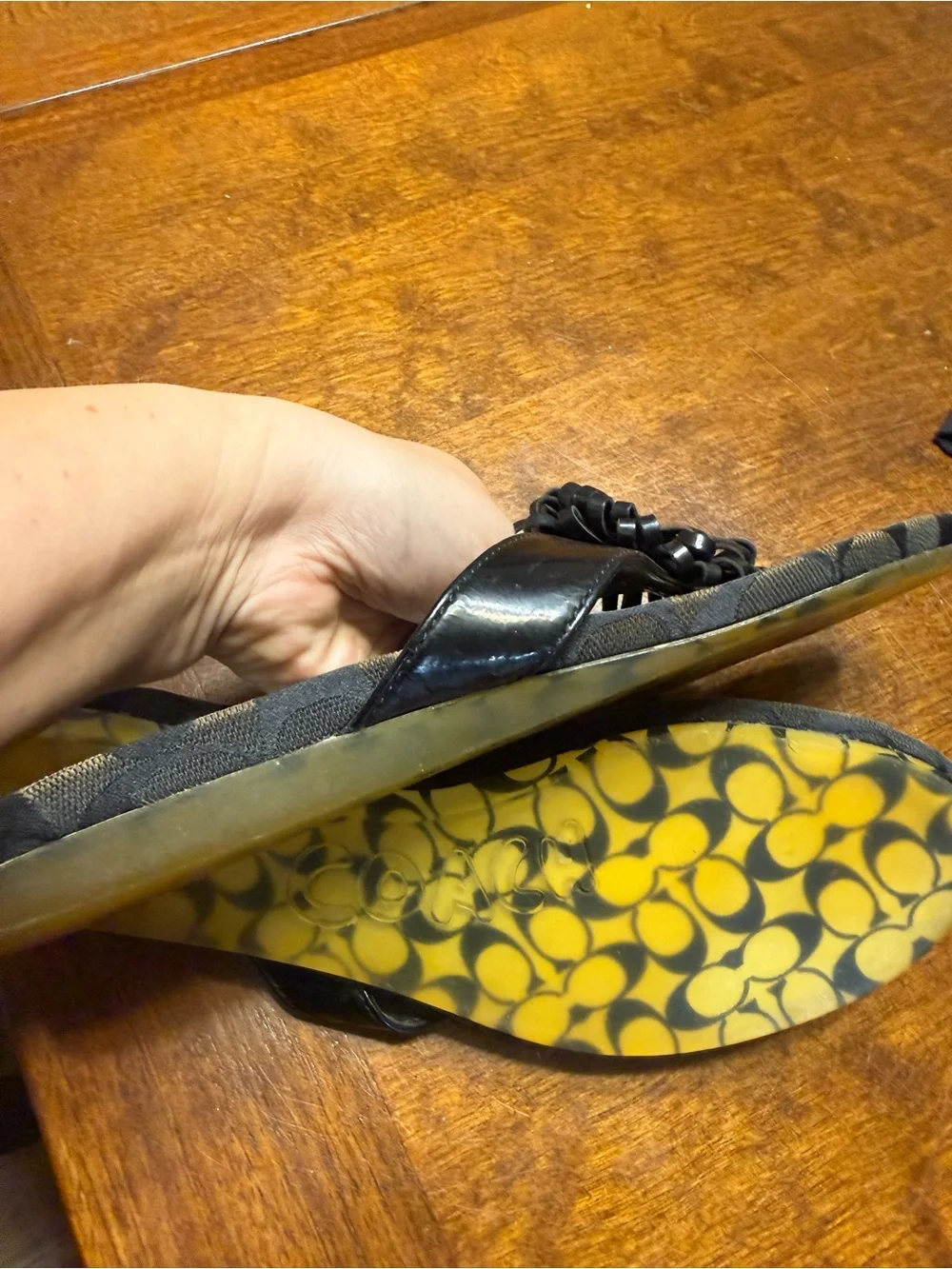 Coach Womens 8.5 M Suki Fringe Flower Sandals A8123 Skye Patent Black/Chesnut - Picture 7 of 9